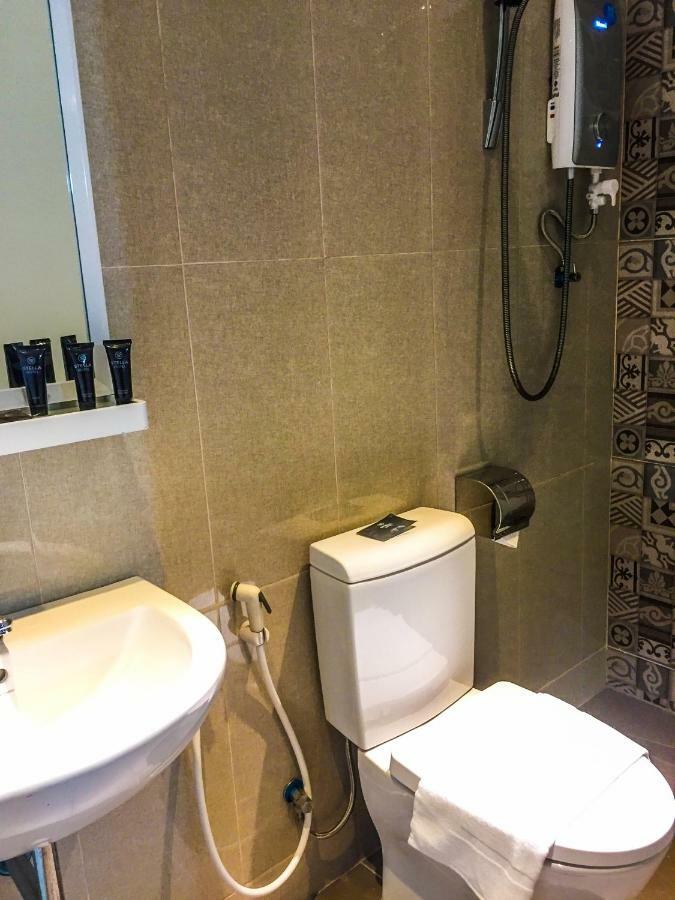 Nap Hotel Johor Bahru Exterior foto